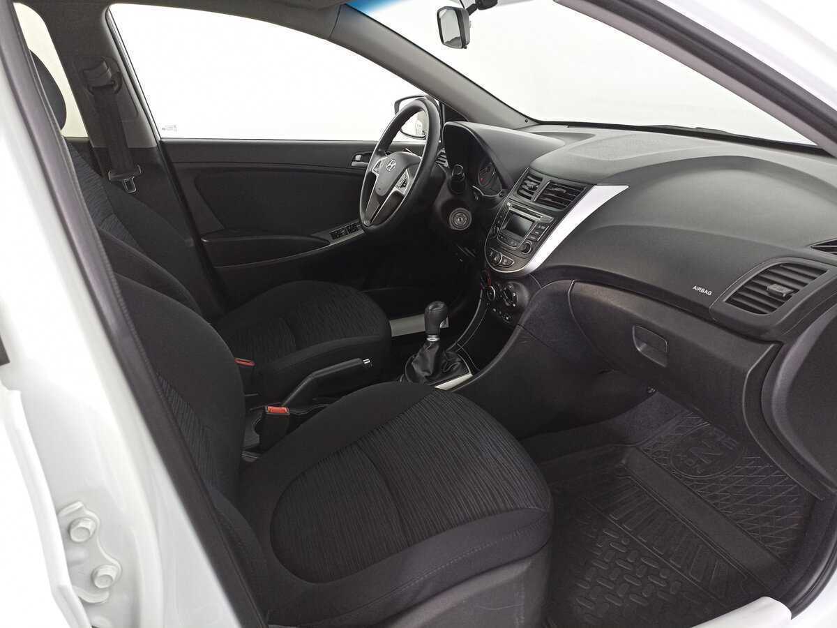 Б/У Хендай Солярис 2015 года. Фото: #10