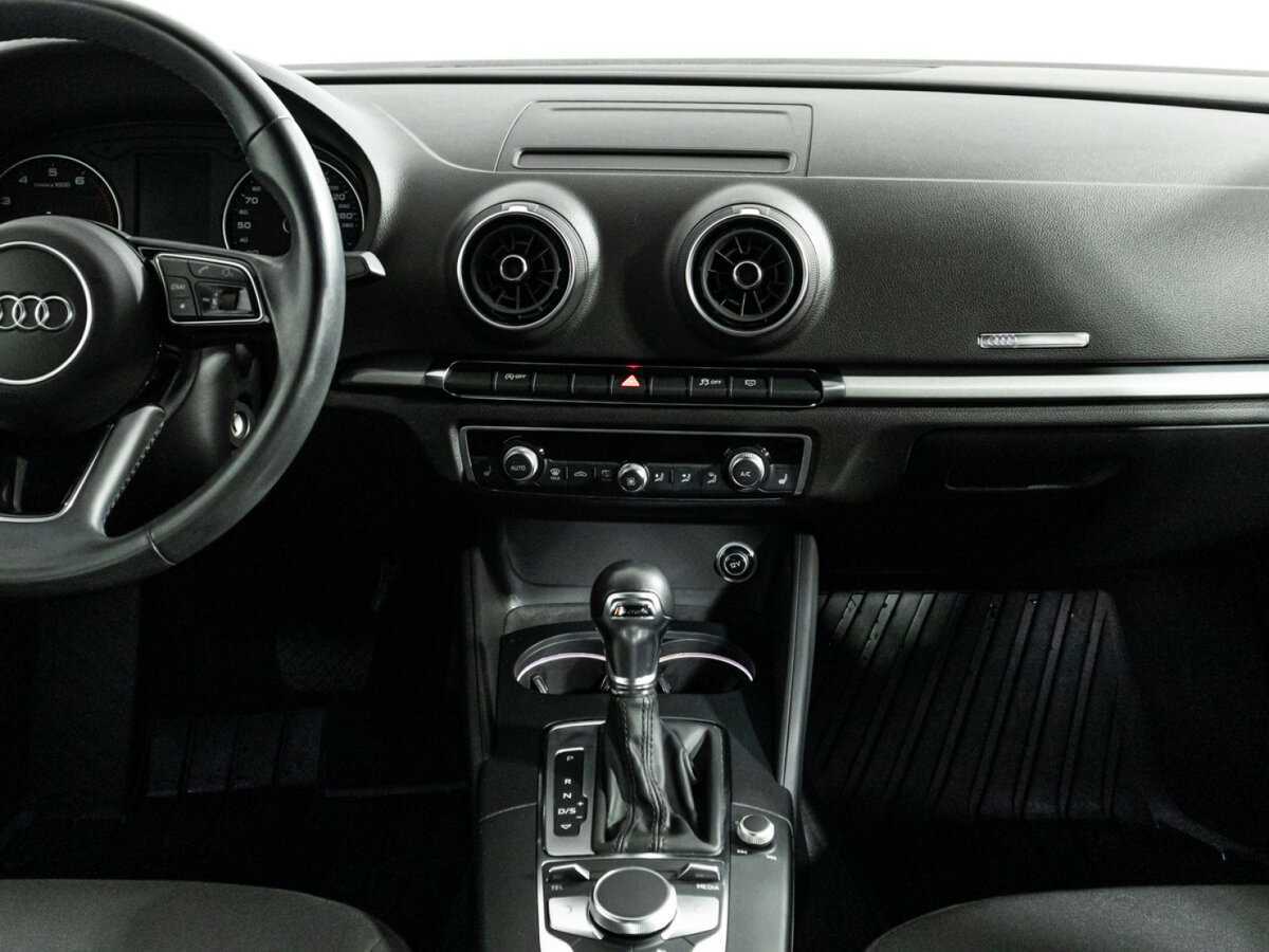 Б/У Ауди А3 2019 года. Фото: #13