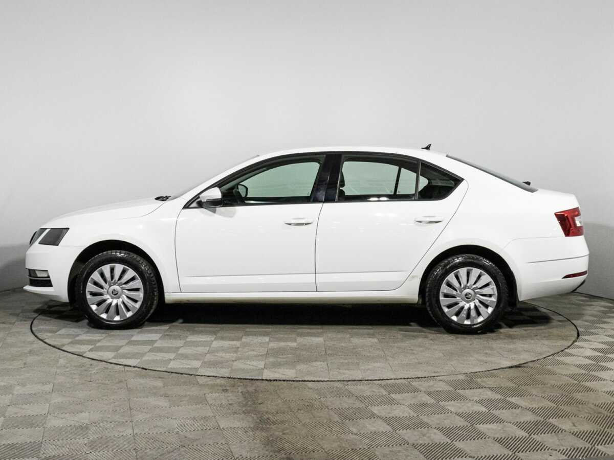 Б/У Шкода Октавия 2019 года. Фото: #7