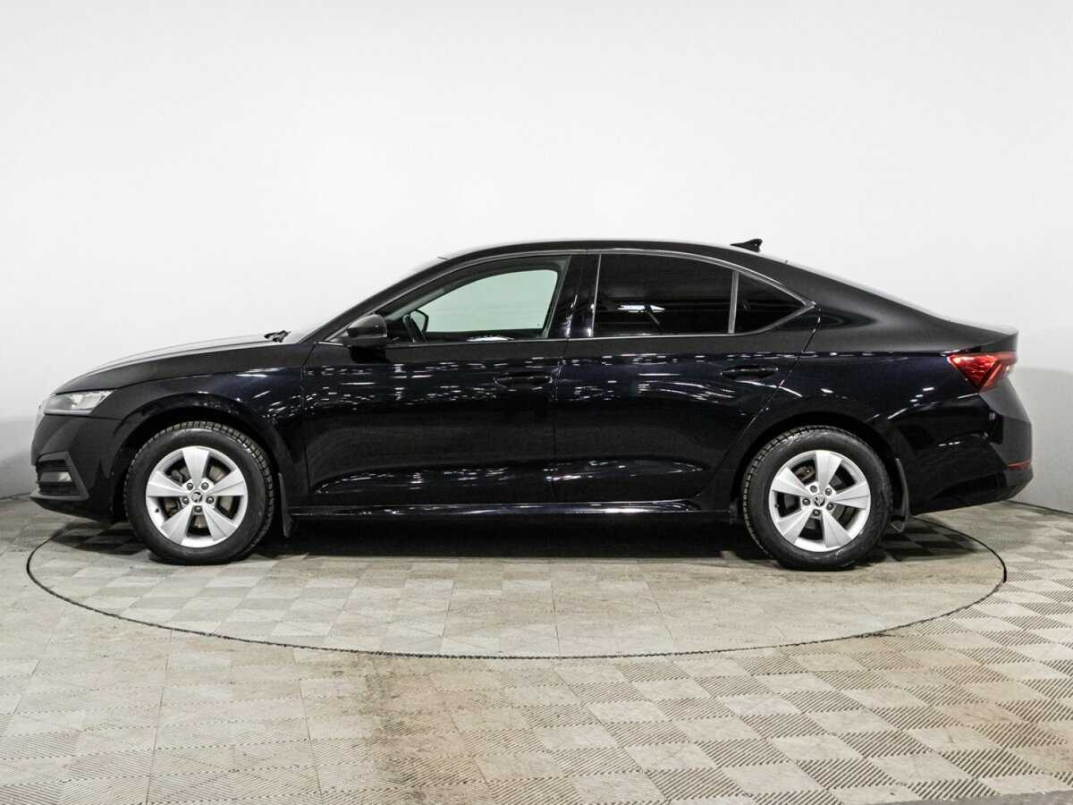 Б/У Шкода Октавия 2021 года. Фото: #7