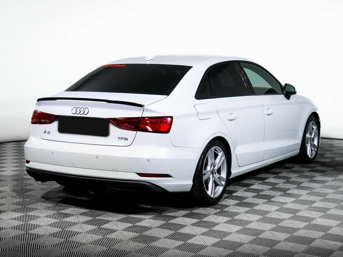 Б/У Ауди А3 2018 года. Фото: #4