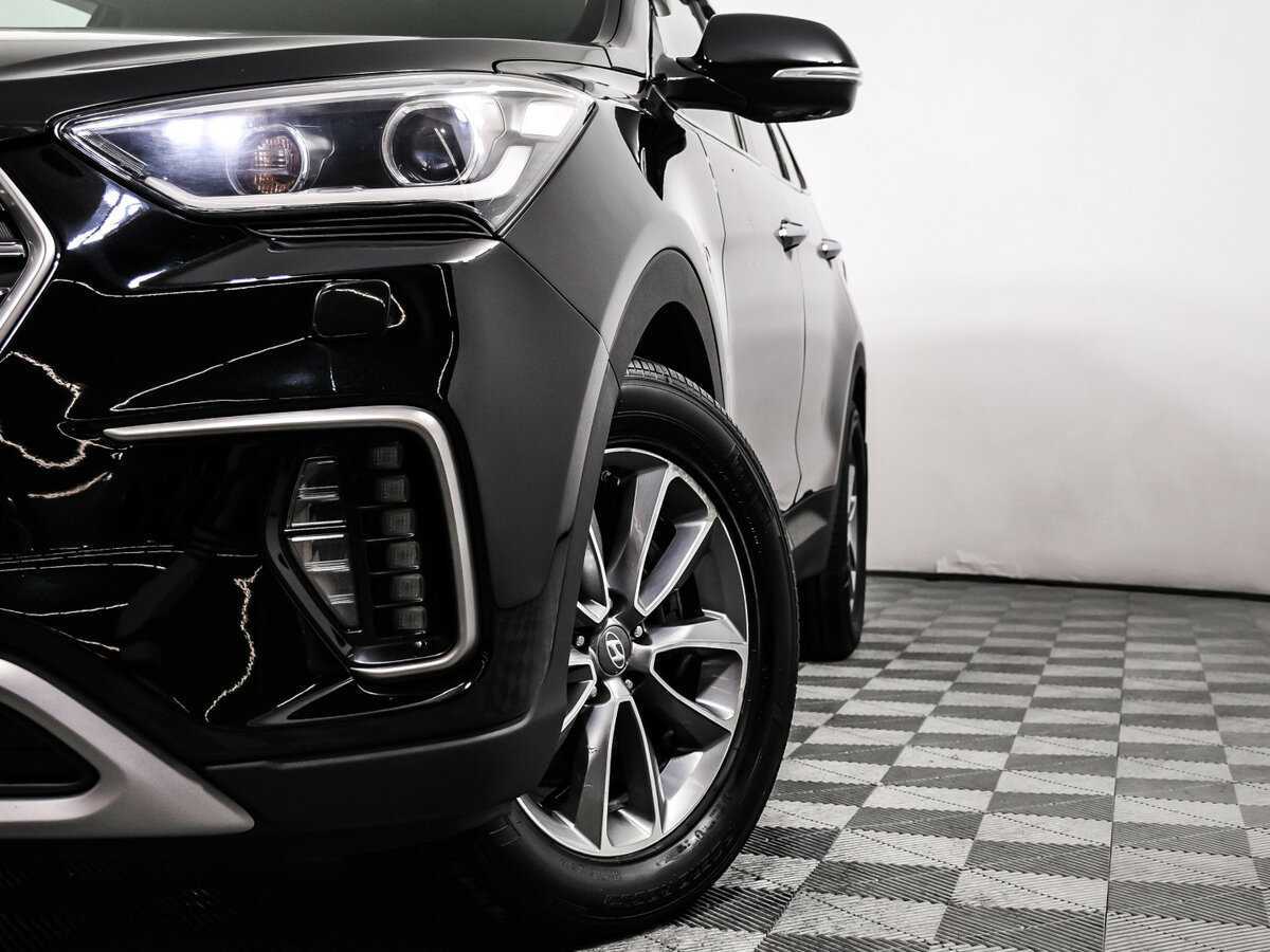 Б/У Хендай Санта Фе 2017 года. Фото: #14