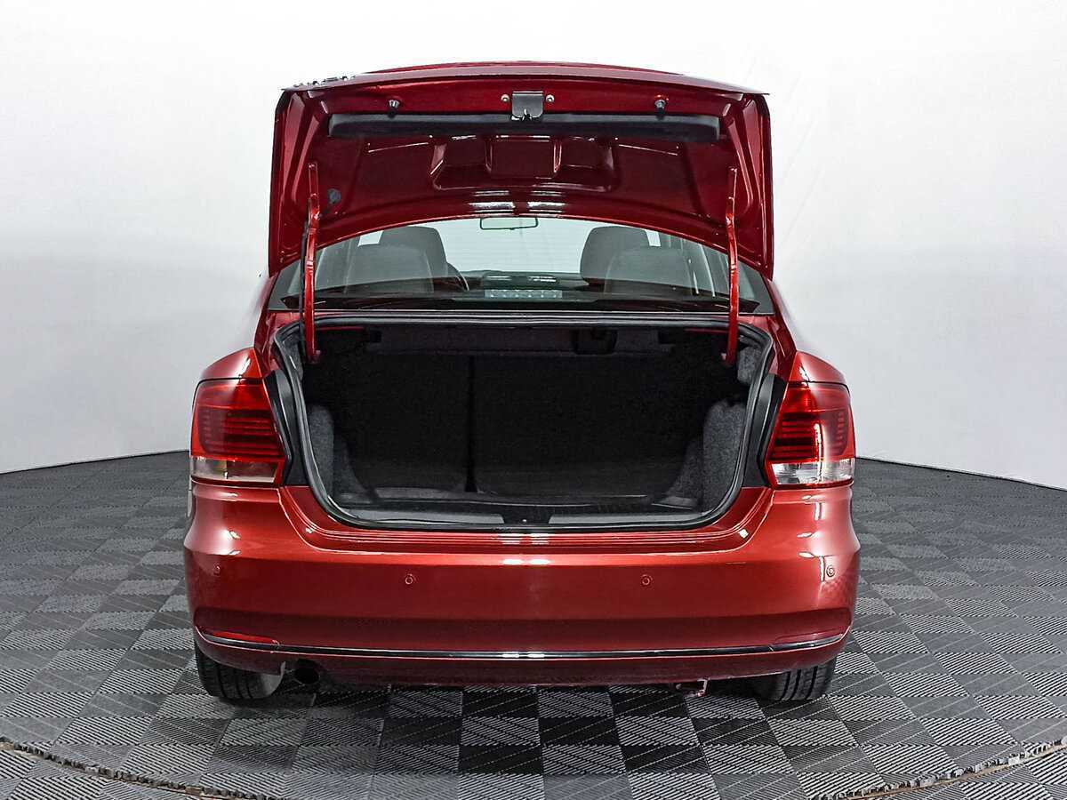 Б/У Фольксваген Поло 2016 года. Фото: #9