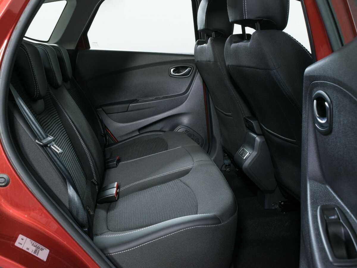 Б/У Рено Каптюр 2021 года. Фото: #9