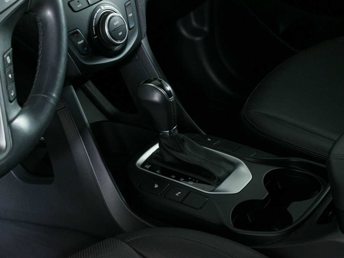 Б/У Хендай Санта Фе 2017 года. Фото: #13