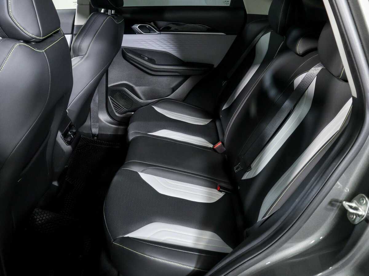 Б/У Джили Кулрэй 2023 года. Фото: #9