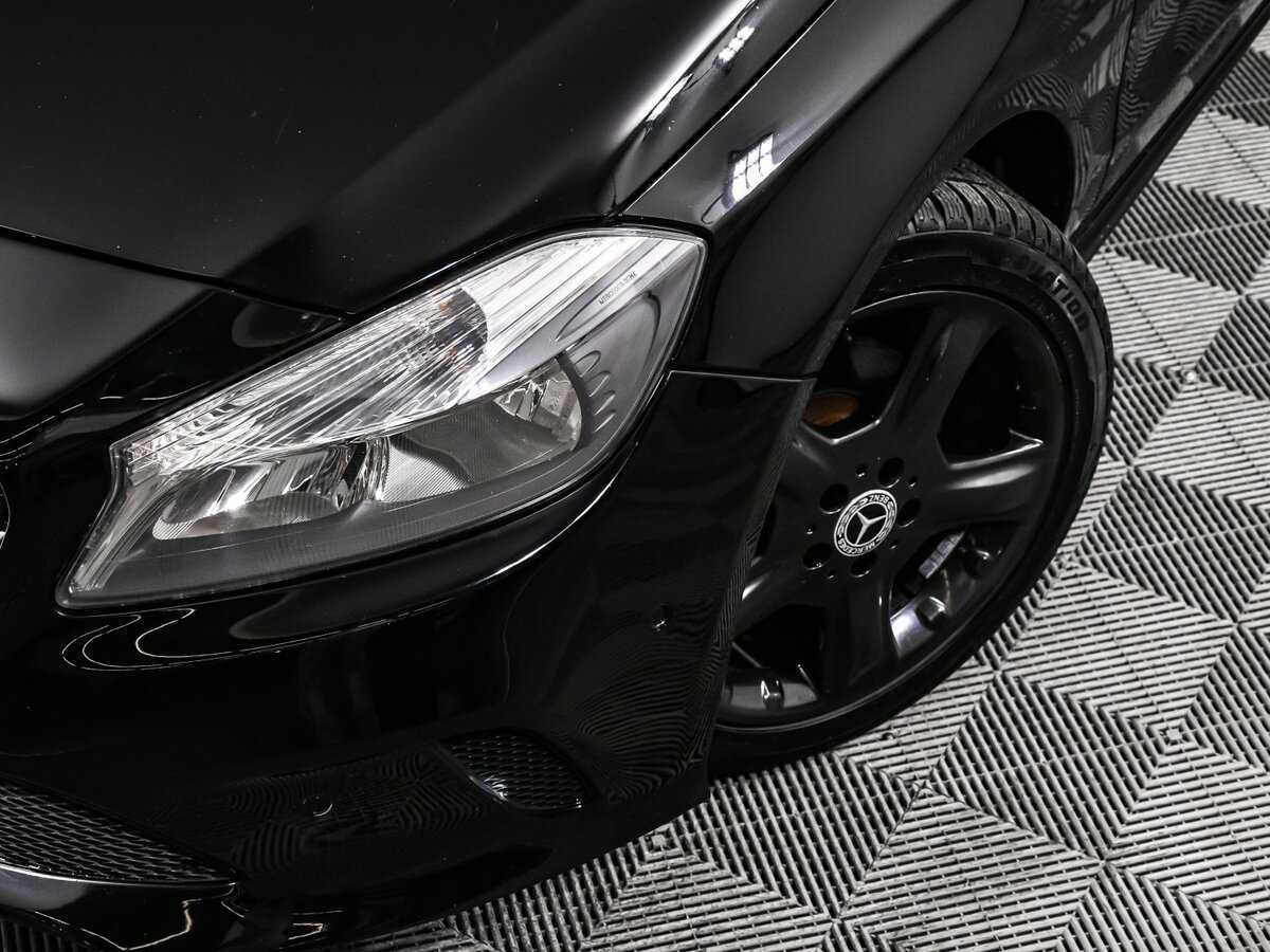 Б/У Мерседес-Бенц А-Класс 2017 года. Фото: #14