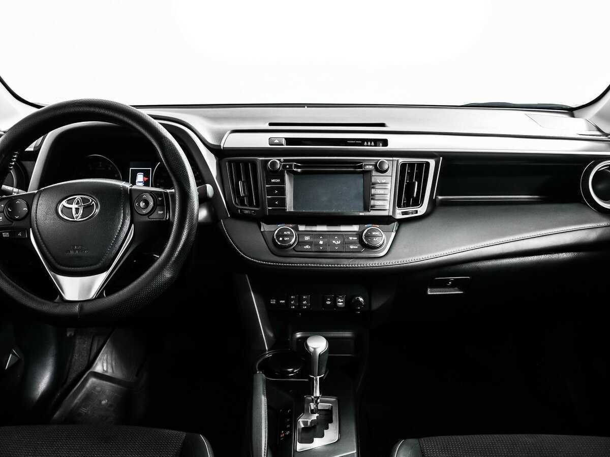 Б/У Тойота Рав4 2016 года. Фото: #10