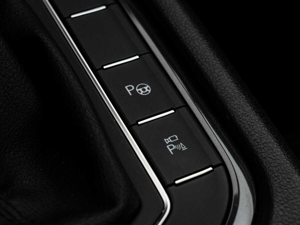 Б/У Фольксваген Тигуан 2017 года. Фото: #20