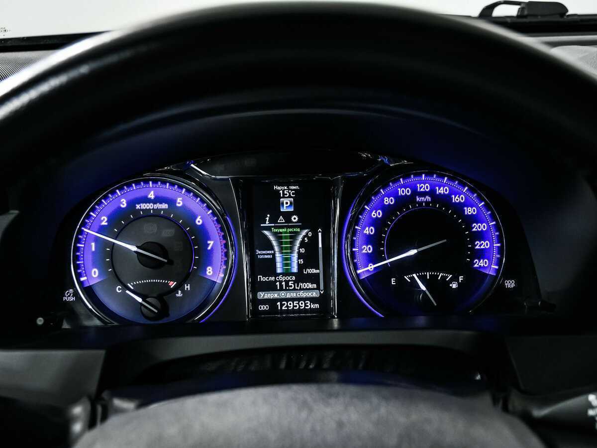 Б/У Тойота Камри 2018 года. Фото: #9