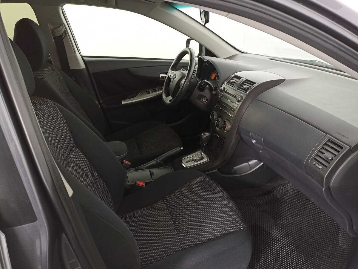 Б/У Тойота Королла 2012 года. Фото: #10