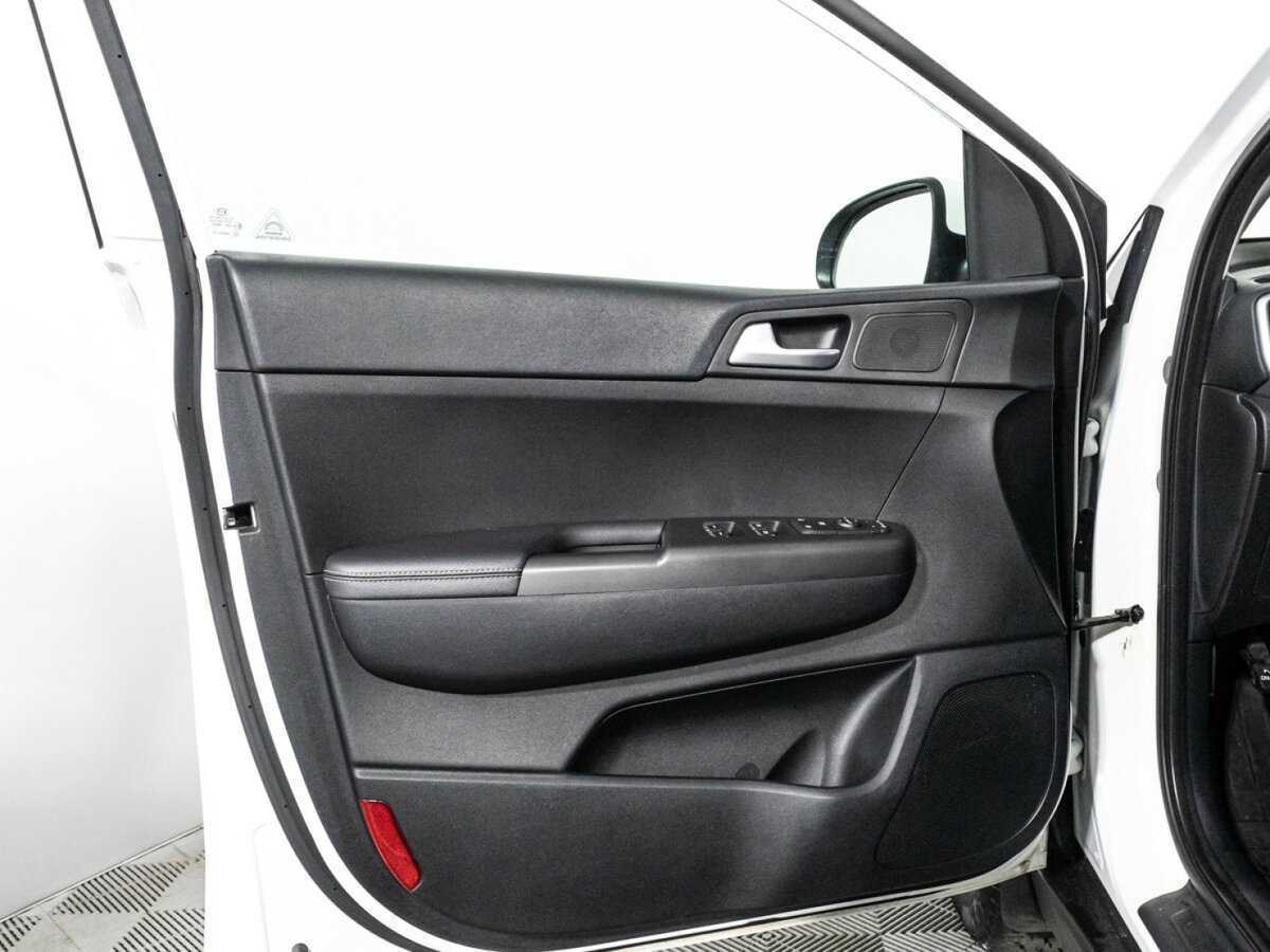 Б/У Киа Спортейдж 2020 года. Фото: #21