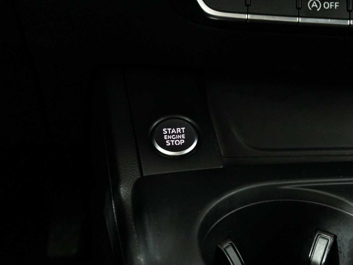 Б/У Ауди А4 2018 года. Фото: #17