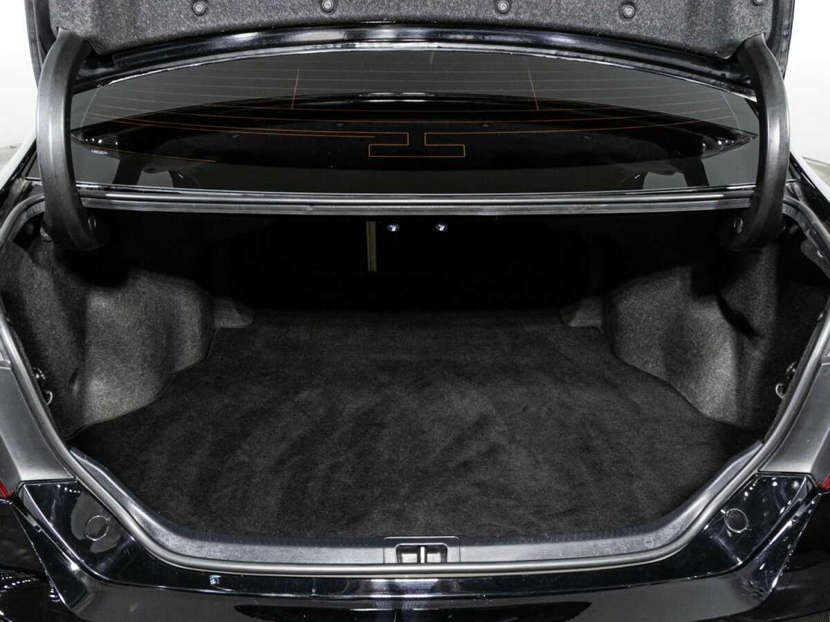 Б/У Тойота Камри 2016 года. Фото: #14