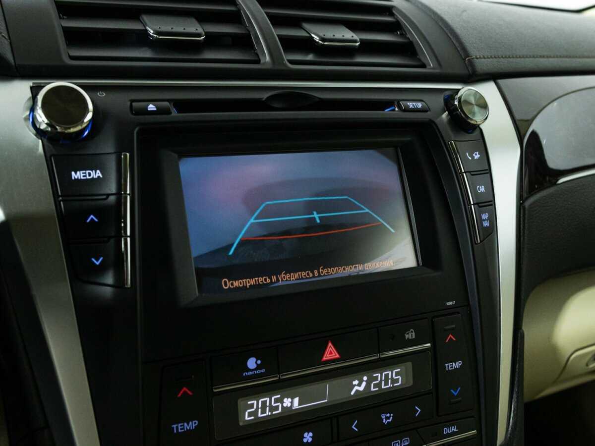 Б/У Тойота Камри 2016 года. Фото: #15