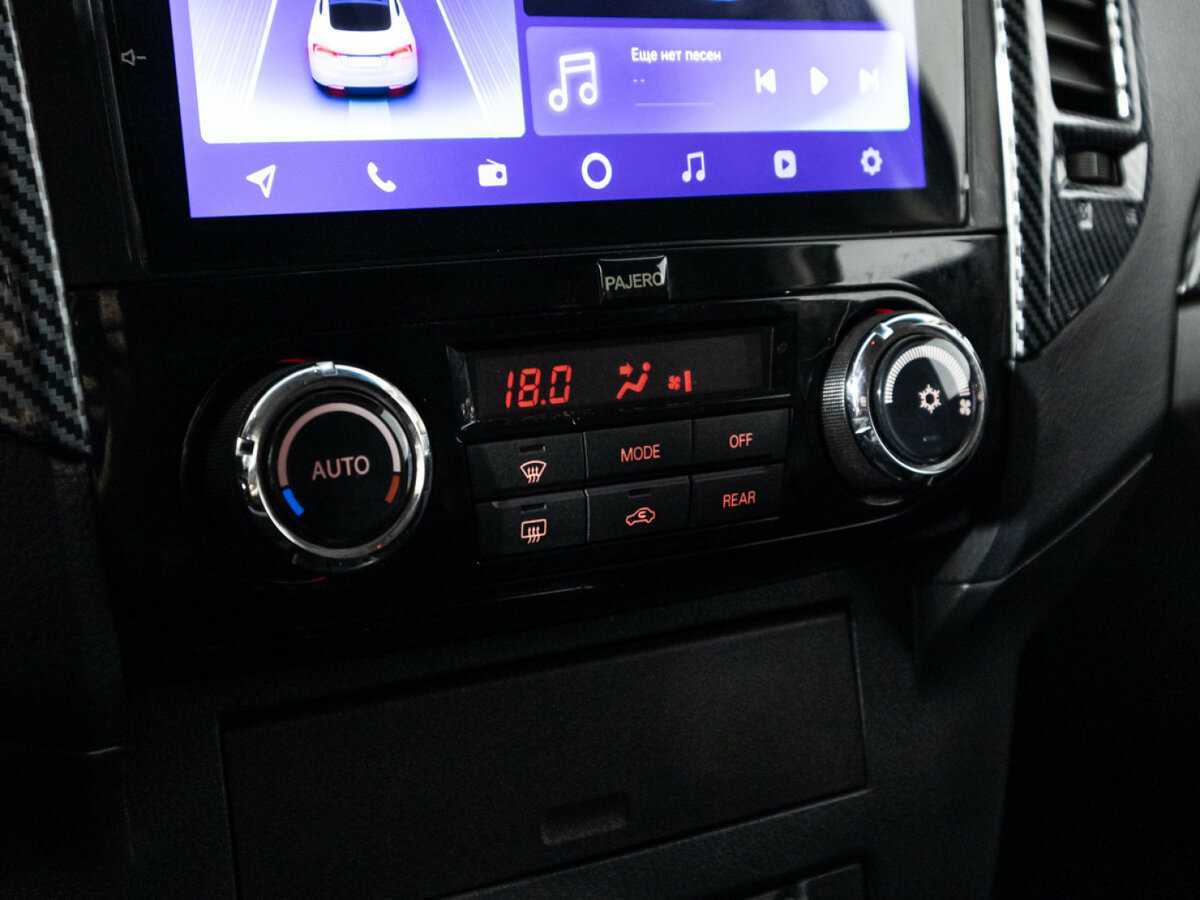 Б/У Митсубиши Паджеро 2014 года. Фото: #15