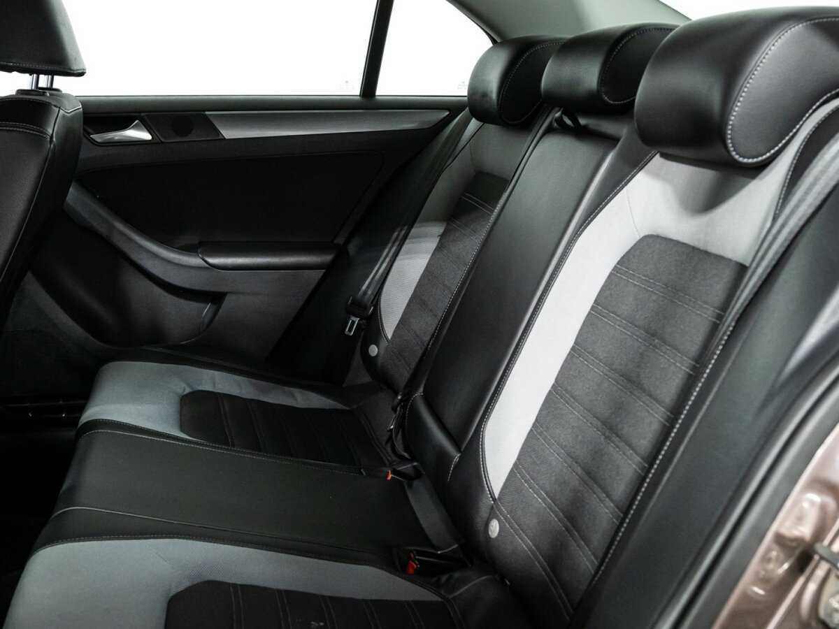 Б/У Фольксваген Джетта 2014 года. Фото: #9