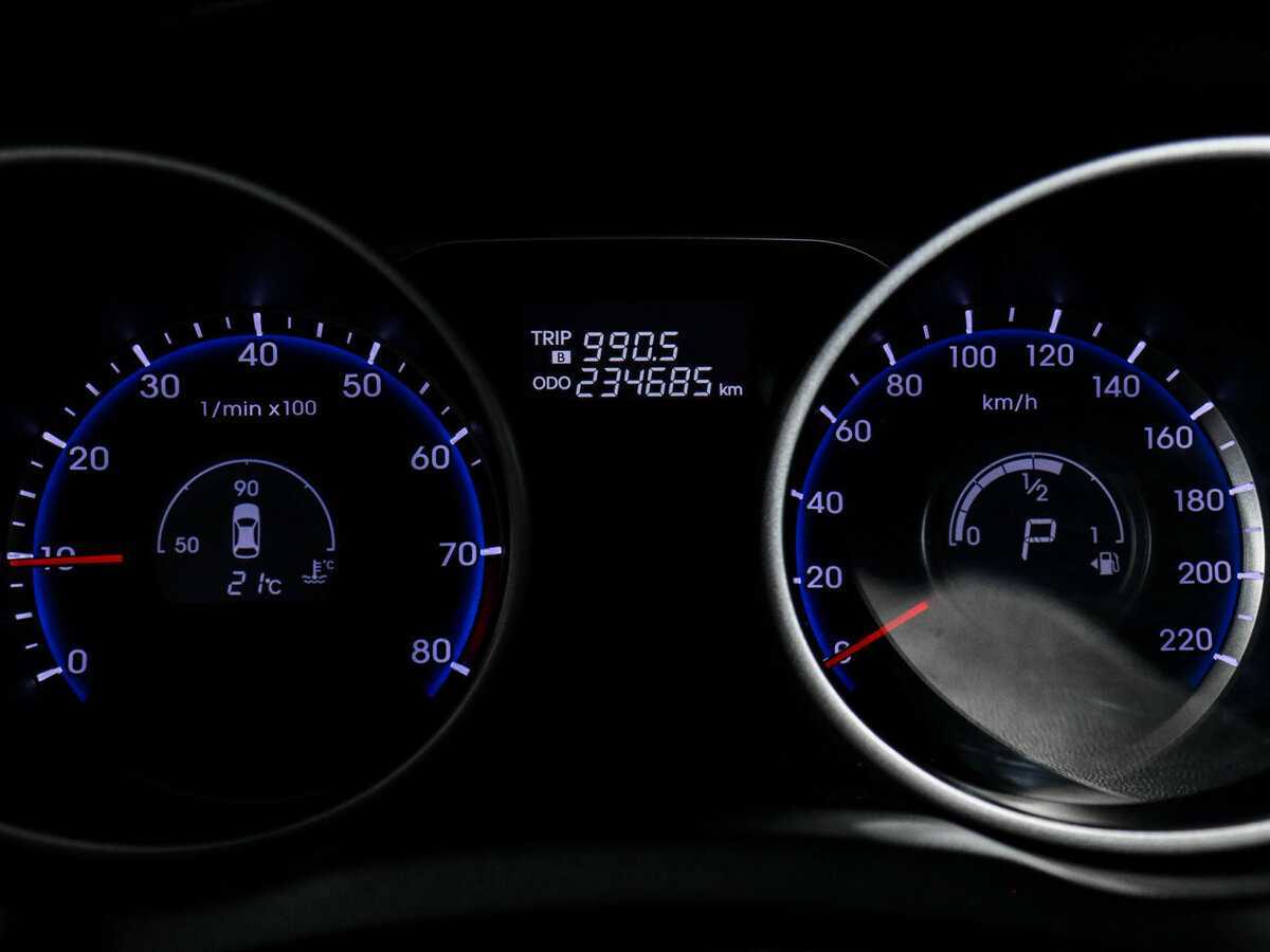 Б/У Хендай ай-икс35 2013 года. Фото: #10