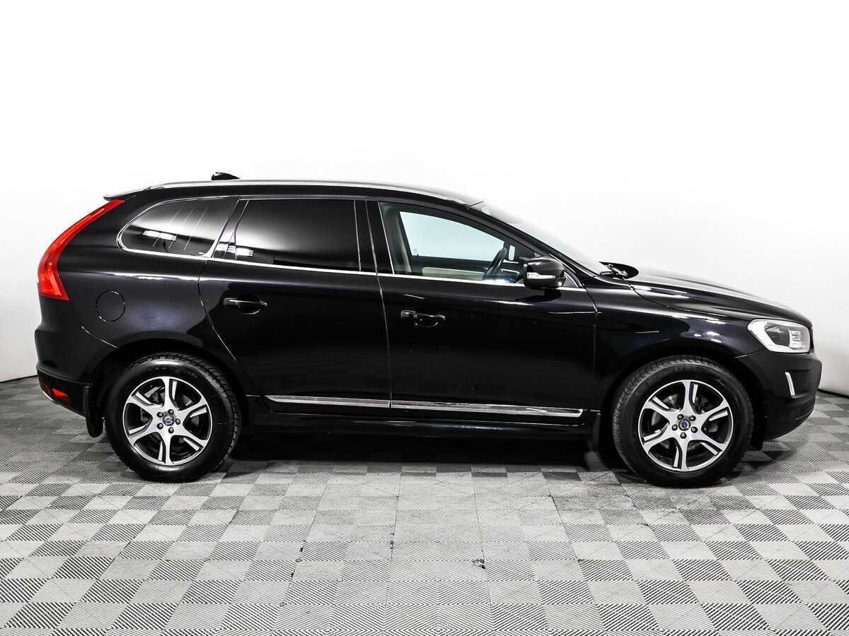 Б/У Вольво ИксЦ60 2014 года. Фото: #3