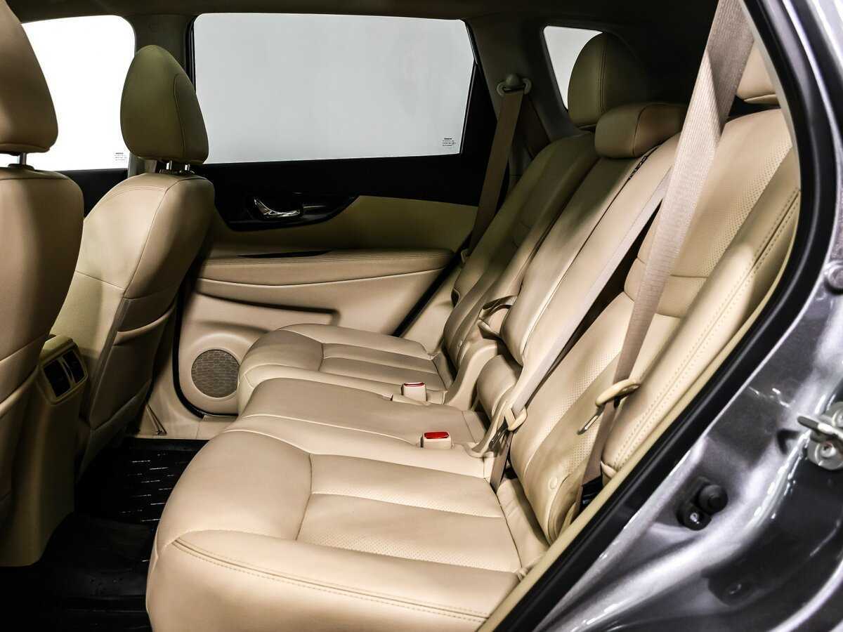 Б/У Ниссан Икс-Трейл 2018 года. Фото: #12