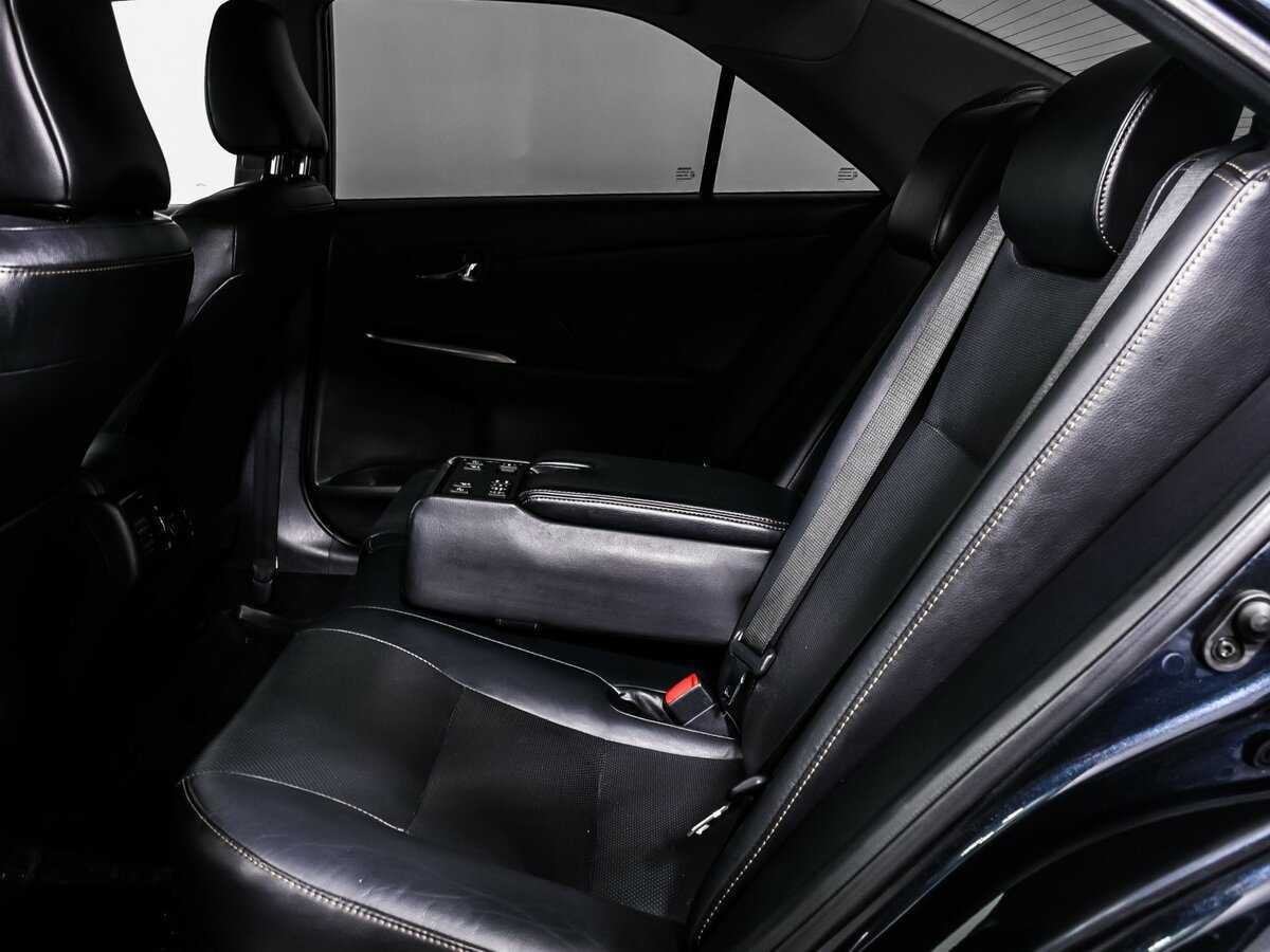 Б/У Тойота Камри 2017 года. Фото: #12