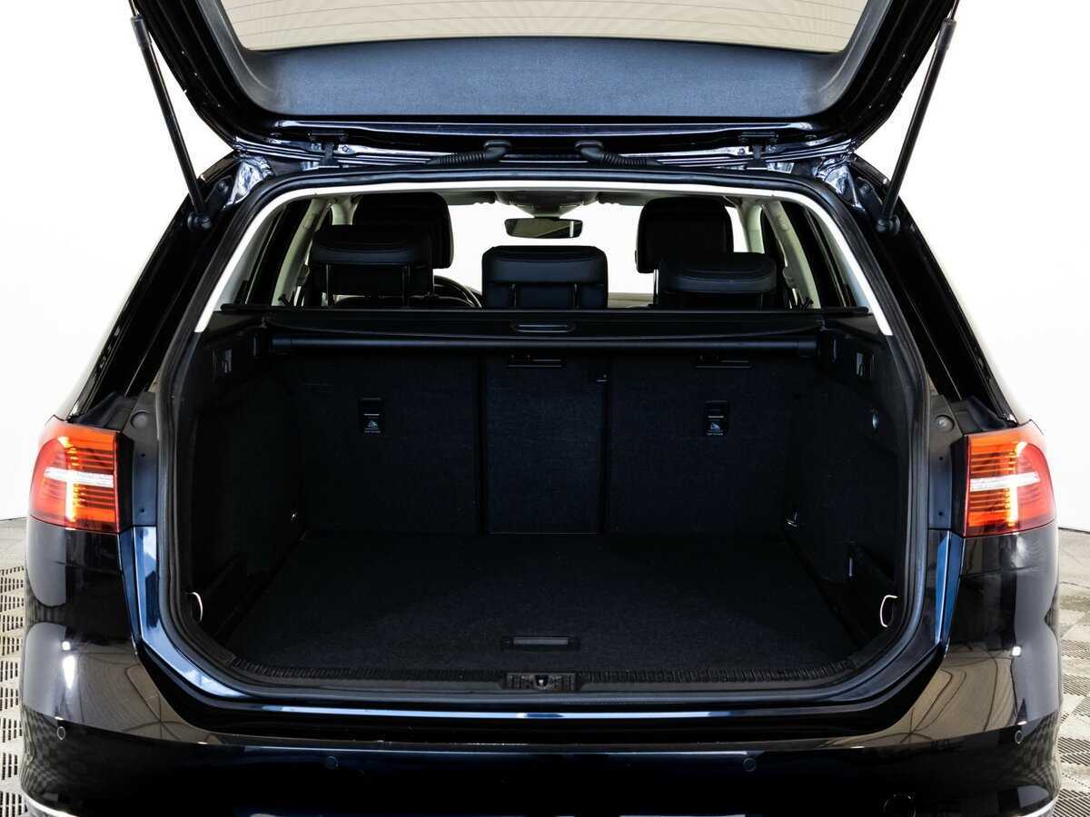 Б/У Фольксваген Пассат 2018 года. Фото: #20