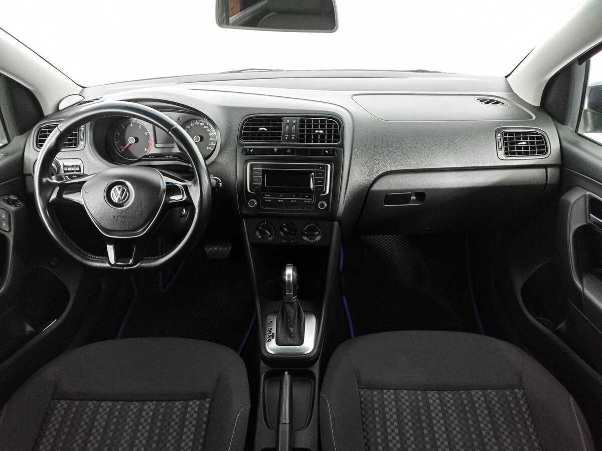 Б/У Фольксваген Поло 2016 года. Фото: #13