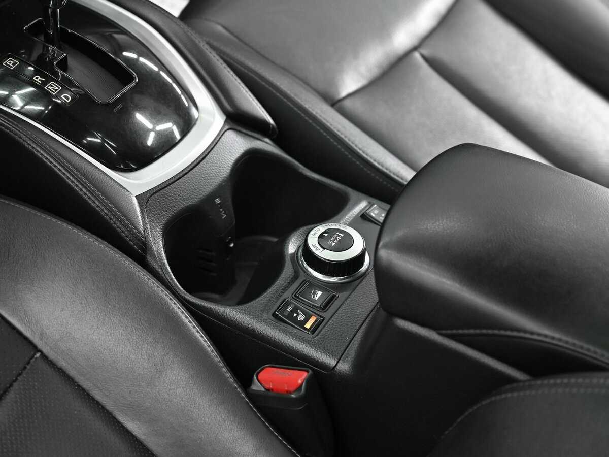 Б/У Ниссан Икс-Трейл 2016 года. Фото: #9