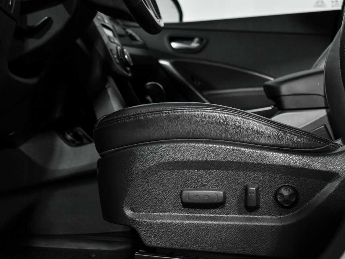 Б/У Хендай Санта Фе 2016 года. Фото: #7