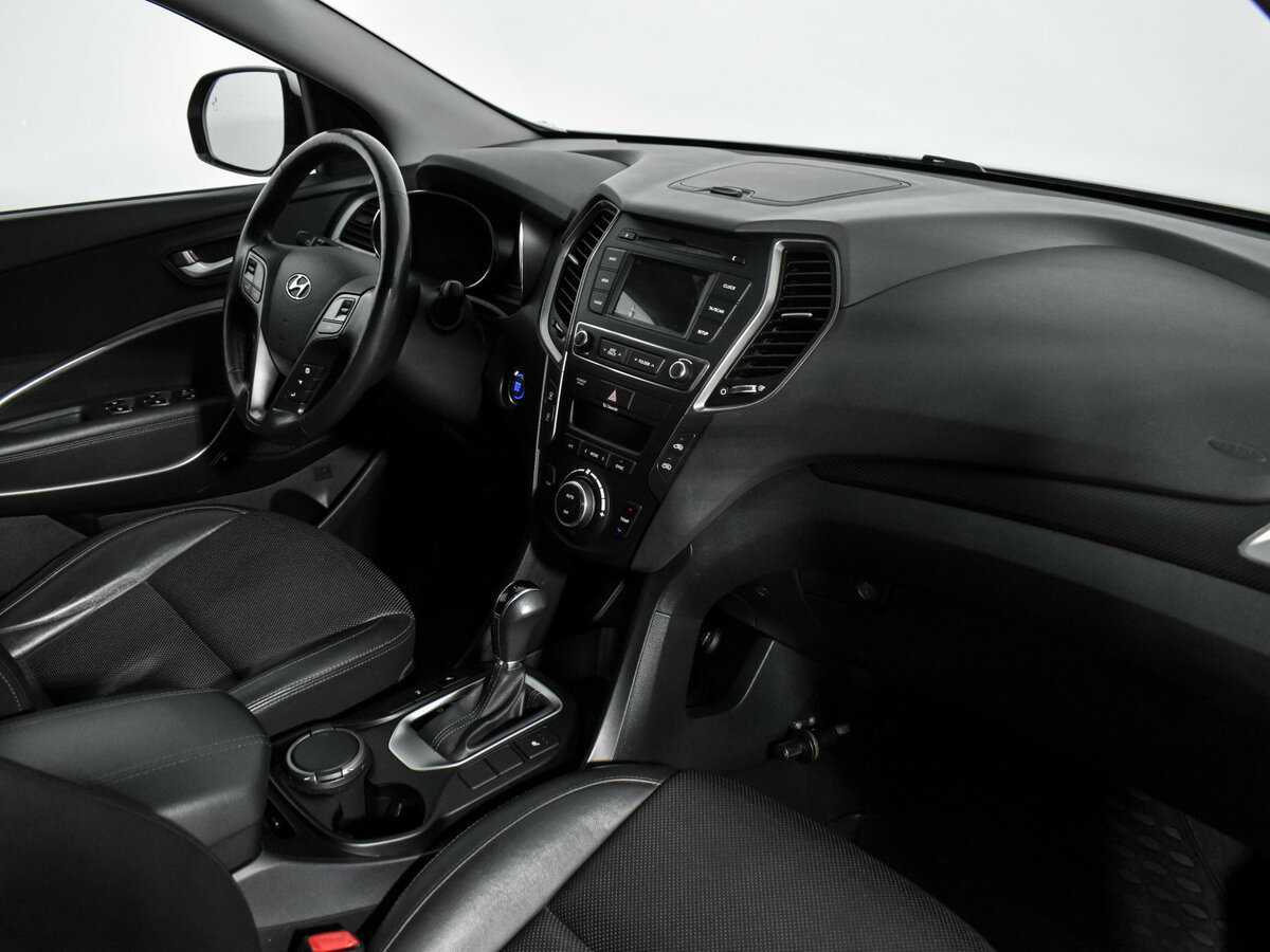 Б/У Хендай Санта Фе 2016 года. Фото: #12