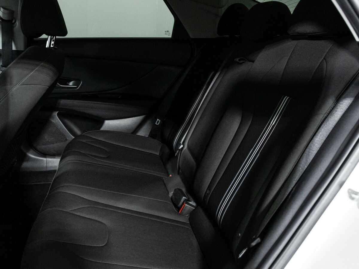 Б/У Хендай Елантра 2021 года. Фото: #9