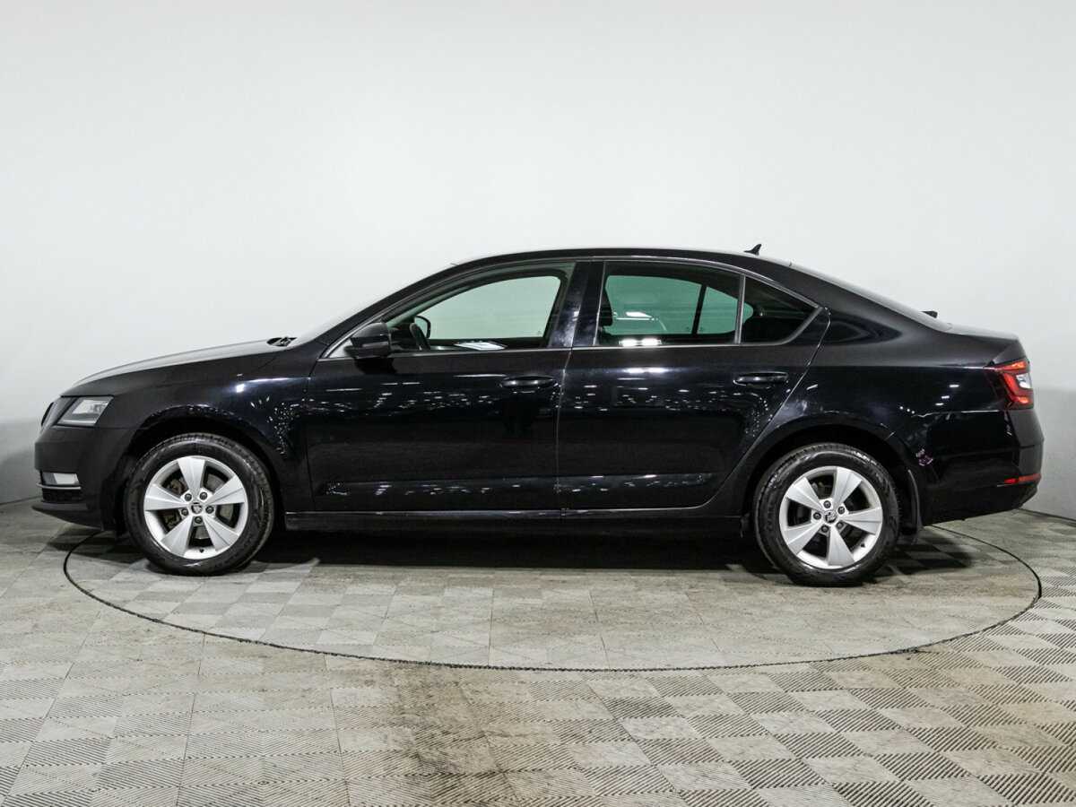 Б/У Шкода Октавия 2018 года. Фото: #7