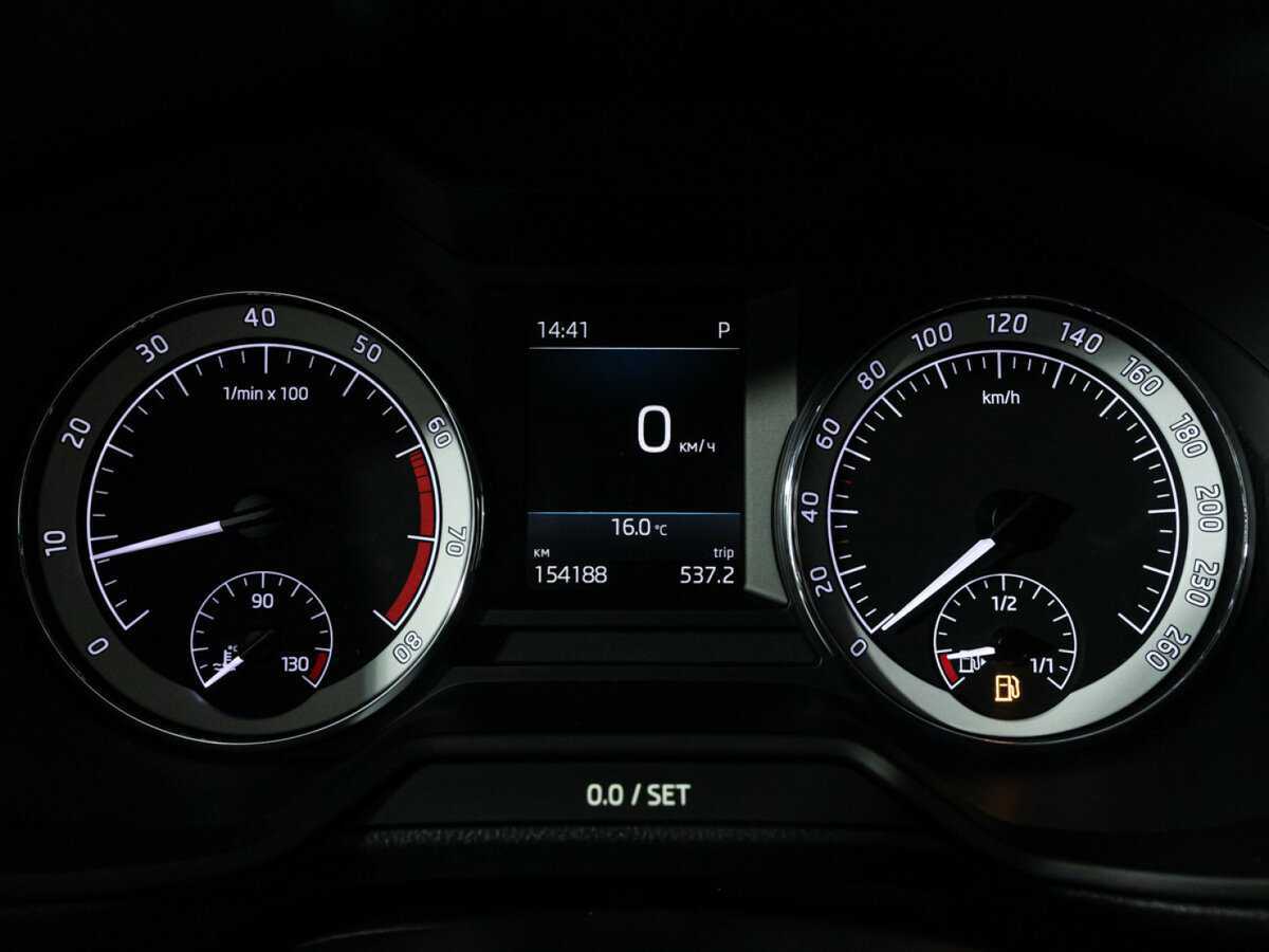 Б/У Шкода Октавия 2018 года. Фото: #11