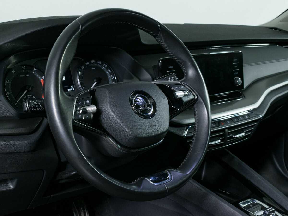 Б/У Шкода Октавия 2020 года. Фото: #11