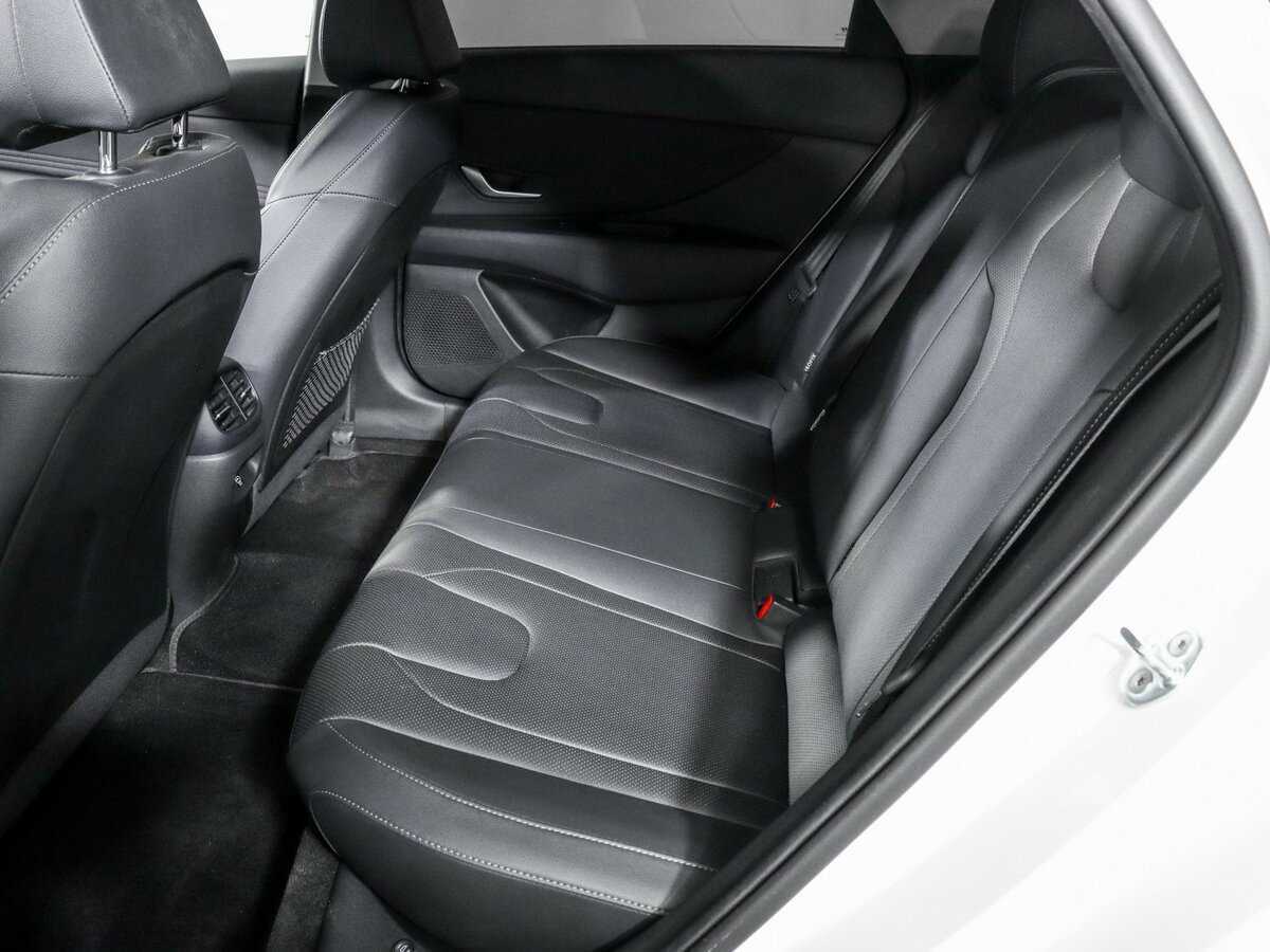 Б/У Хендай Елантра 2023 года. Фото: #6