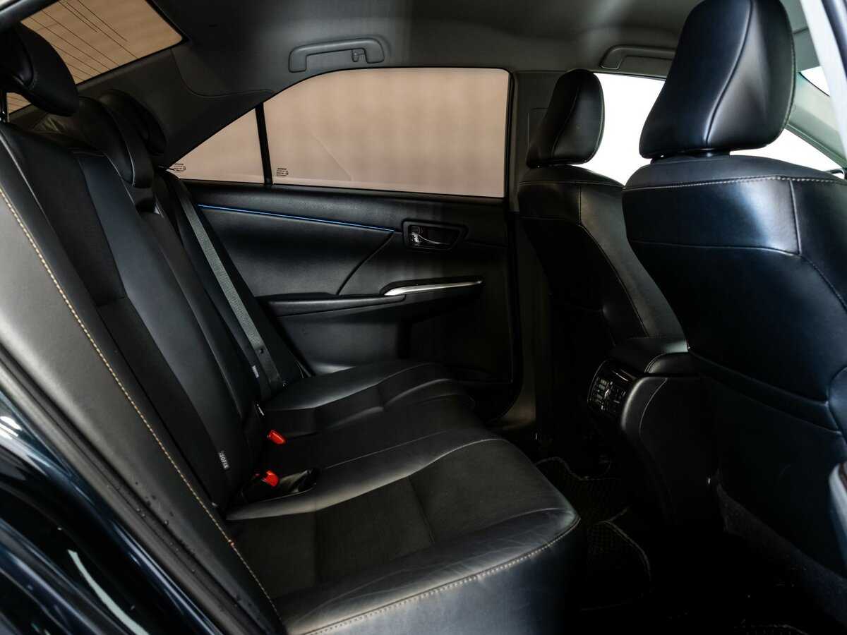 Б/У Тойота Камри 2015 года. Фото: #16