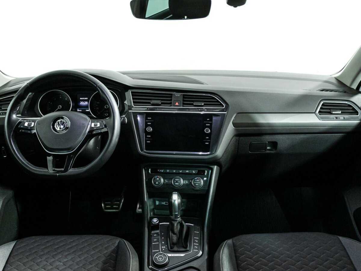 Б/У Фольксваген Тигуан 2018 года. Фото: #12