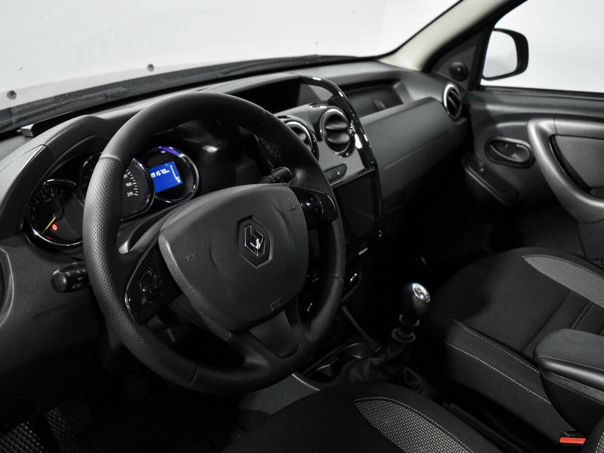 Б/У Рено Дастер 2017 года. Фото: #8