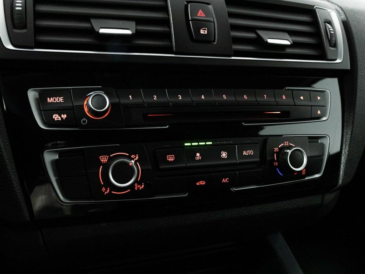 Б/У БМВ 1 серии 2017 года. Фото: #16