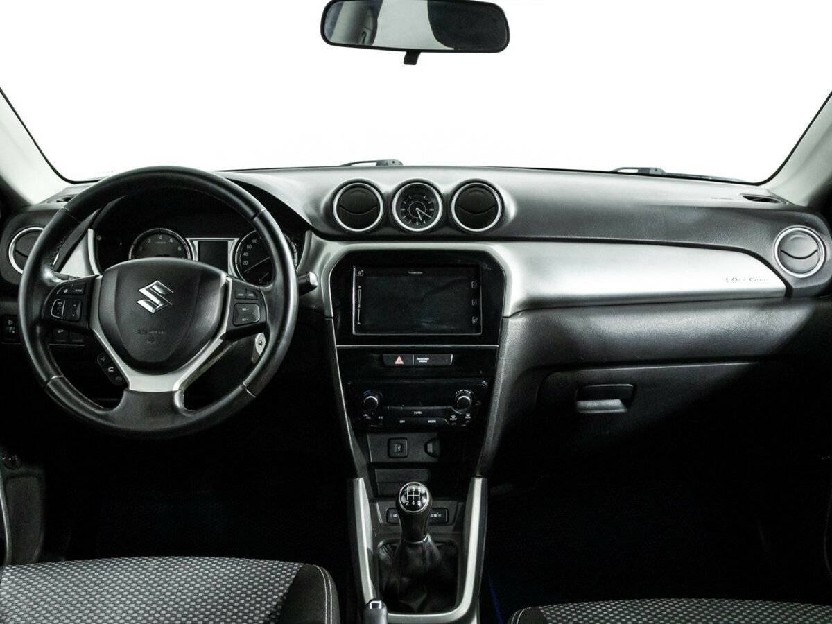 Б/У Сузуки Витара 2016 года. Фото: #12