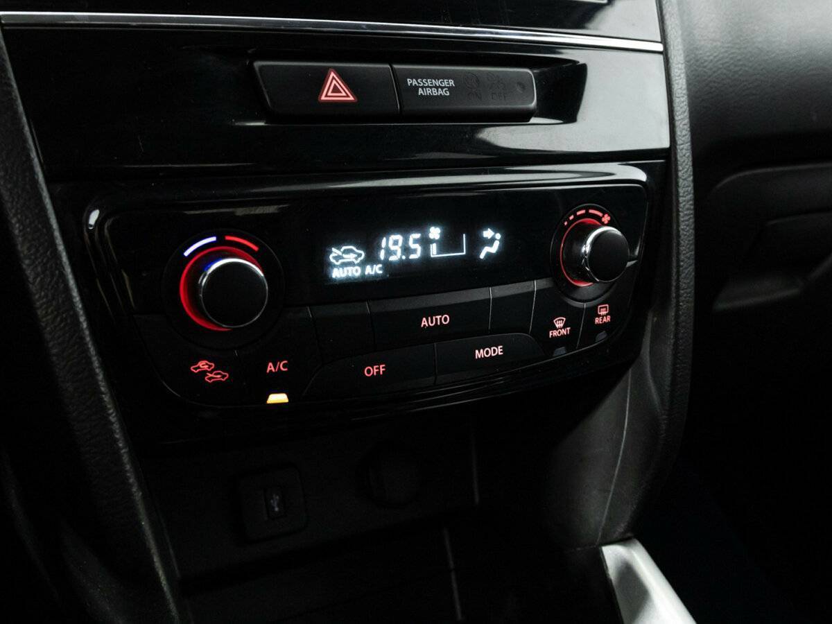 Б/У Сузуки Витара 2016 года. Фото: #15