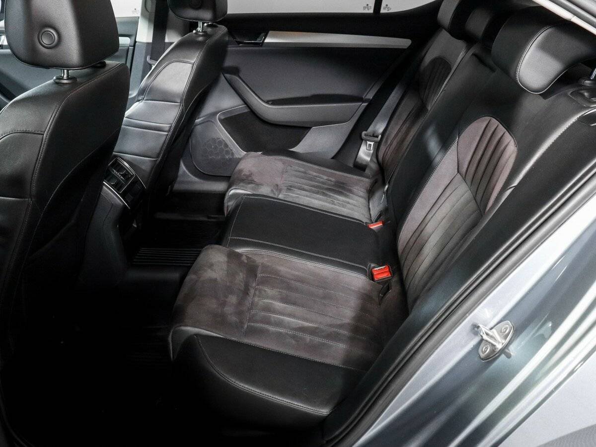 Б/У Шкода Суперб 2017 года. Фото: #6