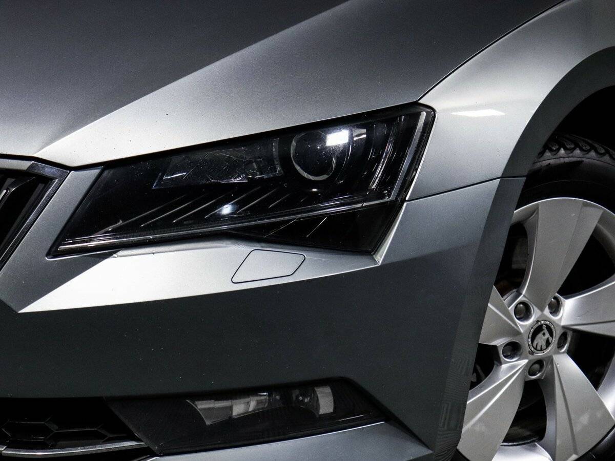 Б/У Шкода Суперб 2017 года. Фото: #12