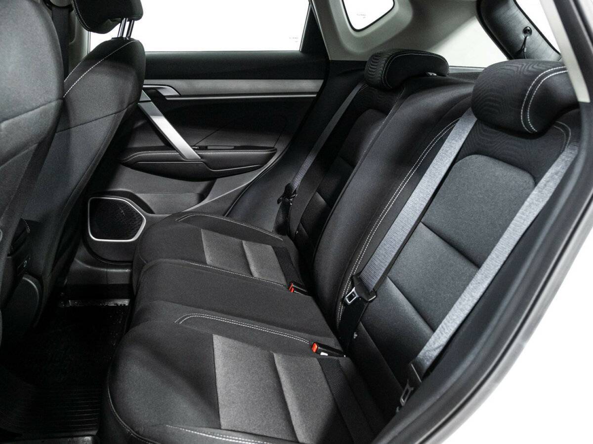 Б/У Джили Кулрэй 2022 года. Фото: #9