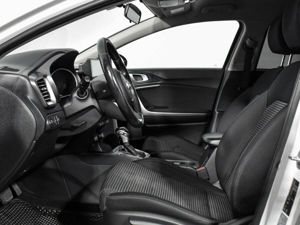 Б/У Киа Сид 2019 года. Фото: #7