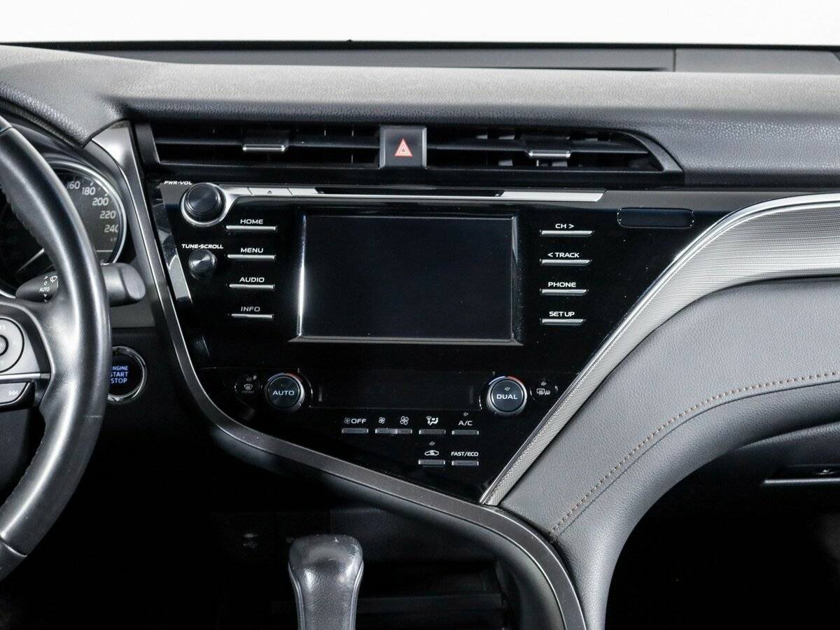 Б/У Тойота Камри 2020 года. Фото: #9