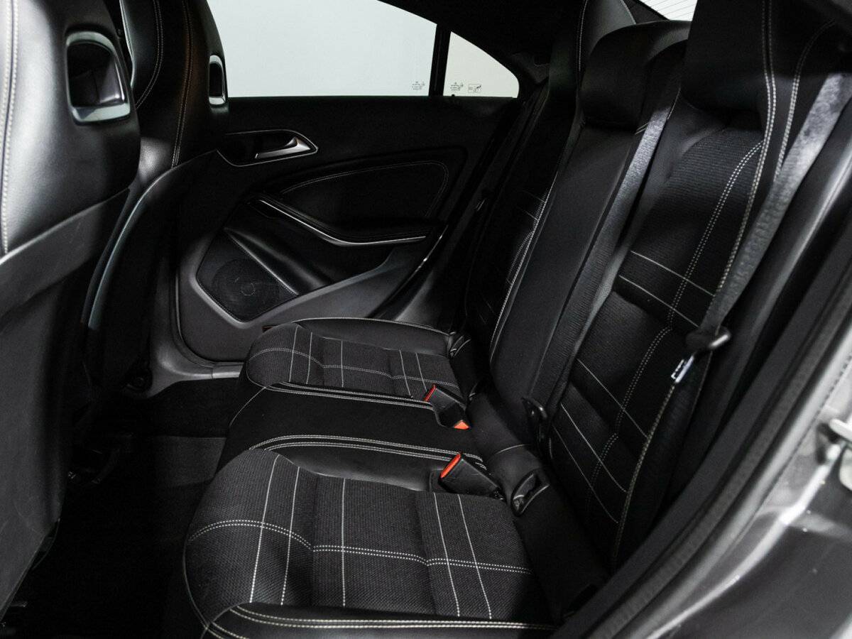 Б/У Мерседес-Бенц КЛА 2014 года. Фото: #9