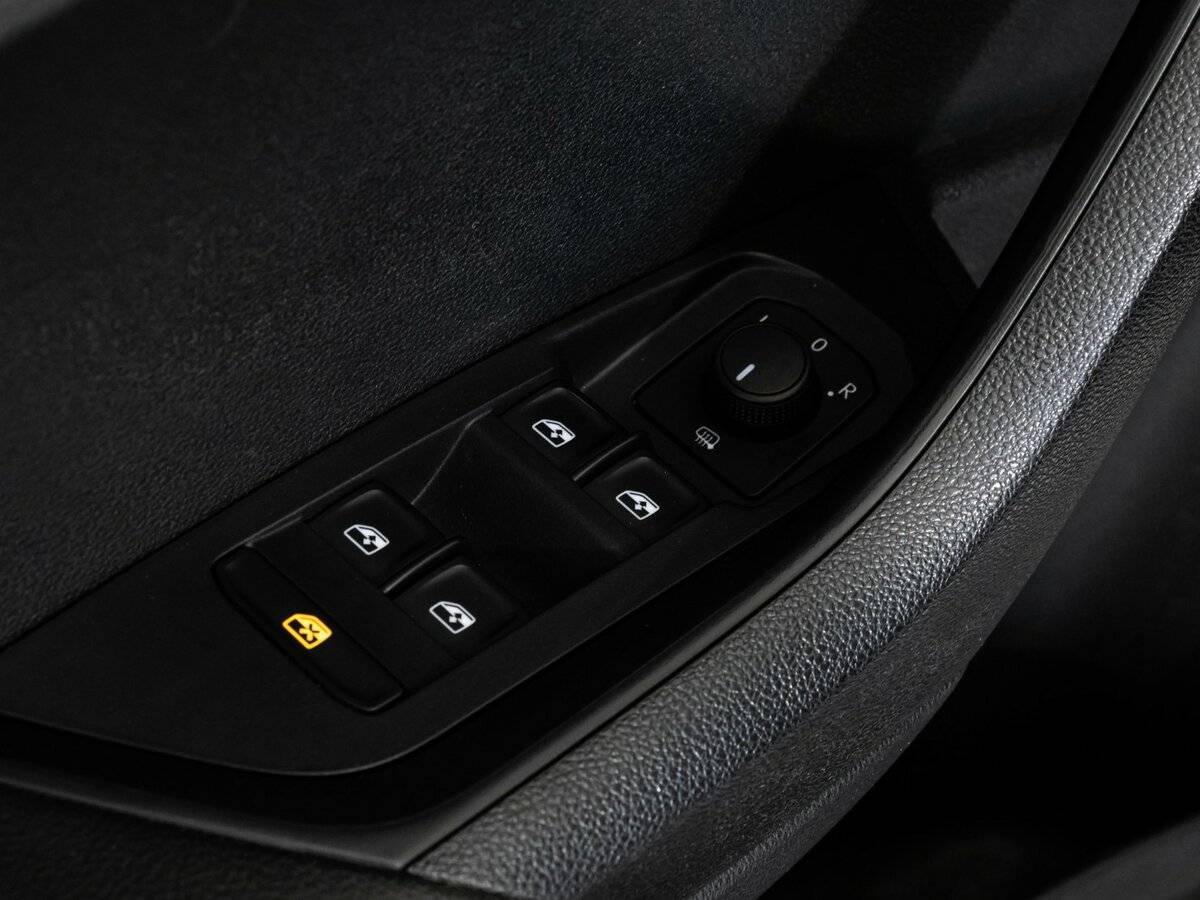 Б/У Шкода Карок 2021 года. Фото: #14