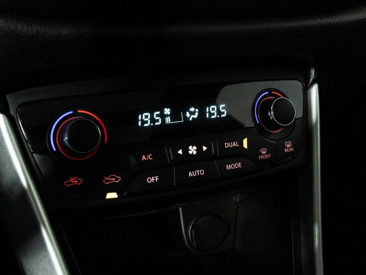 Б/У Сузуки С-Икс4 2014 года. Фото: #14