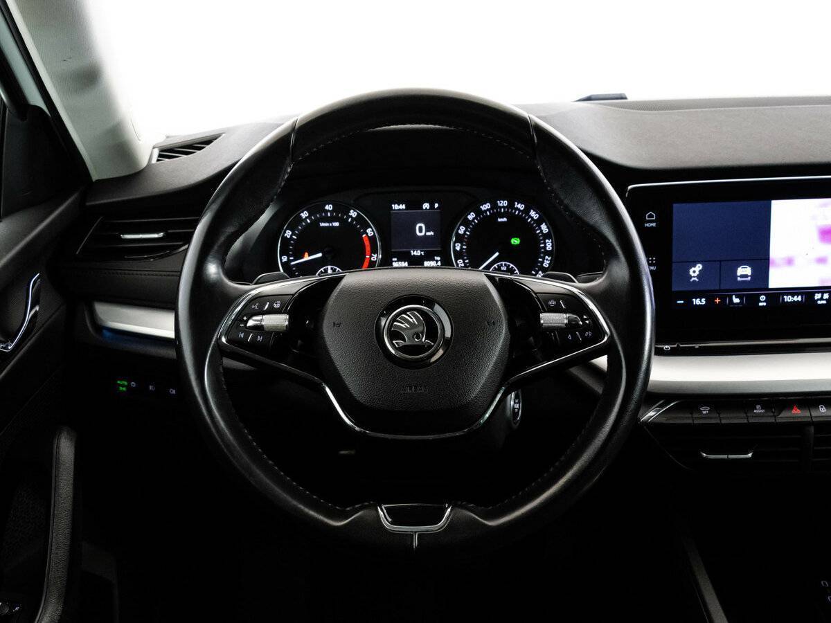 Б/У Шкода Октавия 2021 года. Фото: #11